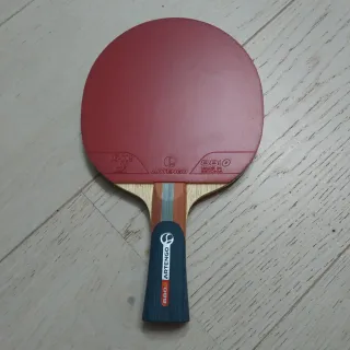 Funda STIGA + 2 palas tenis de mesa + 3 pelotas