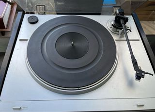 Aparelhagem Sharp com gira-discos