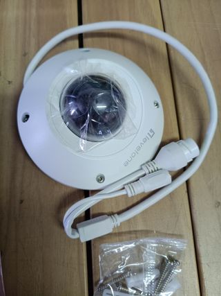 Camara IP Level One Mini Domo No WiFi 2 Megapixel PoE Exterior Antivandalica FCS-3073