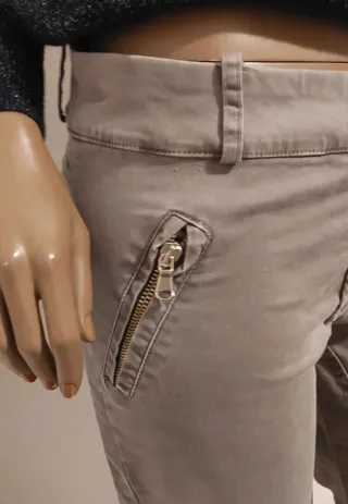 Pantaloni vita bassa