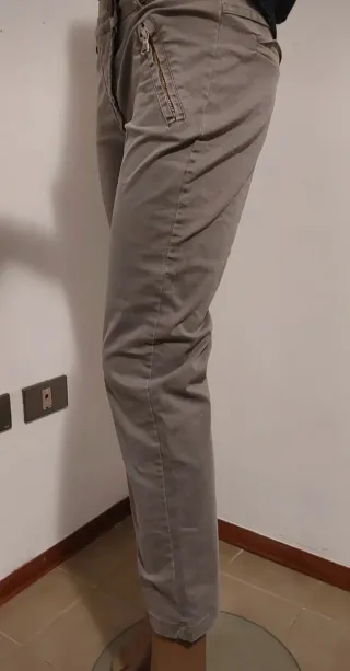 Pantaloni vita bassa