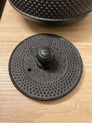 Teiera in ghisa nera