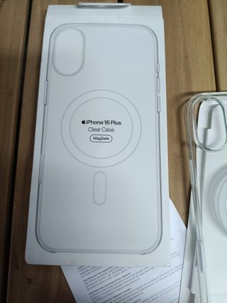 Funda transparente con MagSafe para el iPhone 16 Plus