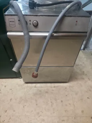 Lavavasos Metro Profesional