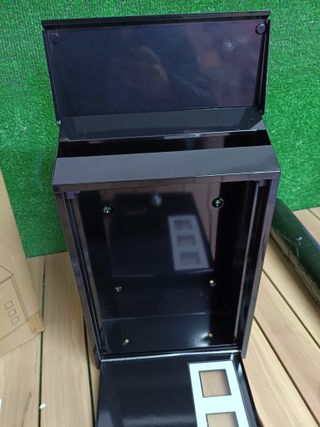 SONGMICS - Buzón de Pared Moderno, con Ventanas de visualización, Placa de identificación, Cerradura con núcleo de Cobre, fácil de Instalar, Negro GMB031B02