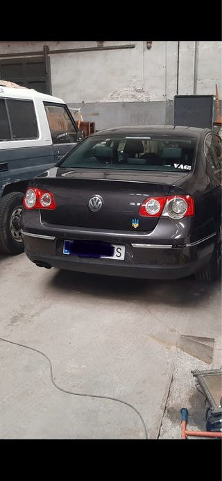 parachoques trasero Passat b6 2007 año