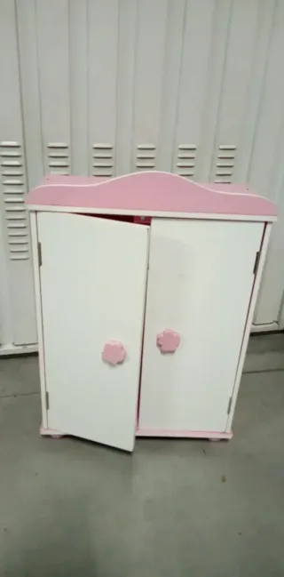 Armario y Muñeca Nancy