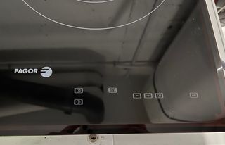 Placa de inducción Fagor.