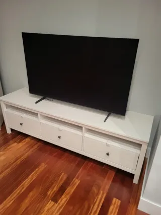 Mueble TV blanco madera