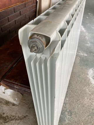 Radiador blanco de aluminio