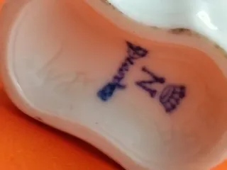 Figurita Antigua porcelana  Dresden