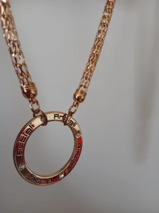 Collana con ciondolo ad anello