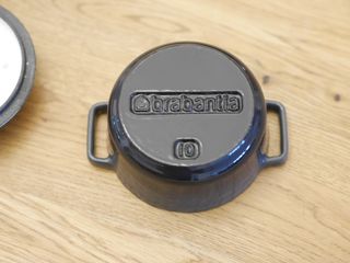 Mini cocotte hierro fundido Brabantia 10 cm
