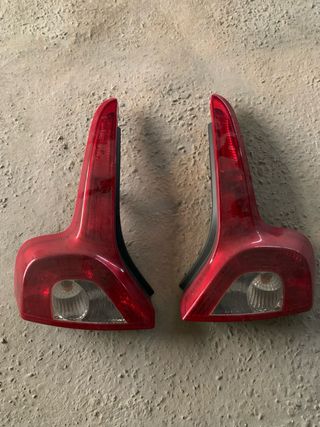 Pilotos traseros Volvo C30