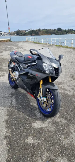 Aprilia RSV 1000R Año 2007