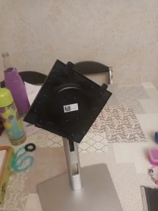 Mástil Soporte Monitor Dell Plata