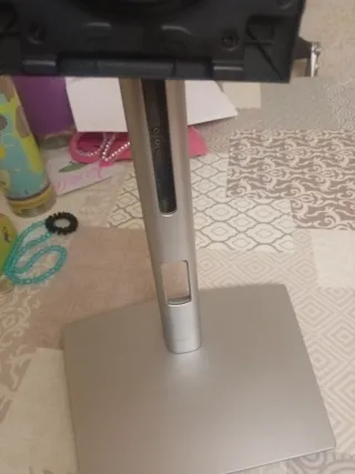 Mástil Soporte Monitor Dell Plata