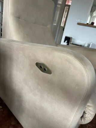 Butaca reclinable eléctrica beige