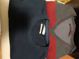 Lote 2 jerseys Mango y Levis azul/gris