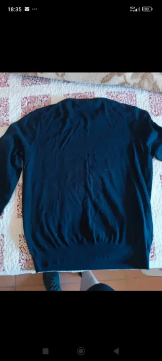 Lote 2 jerseys Mango y Levis azul/gris