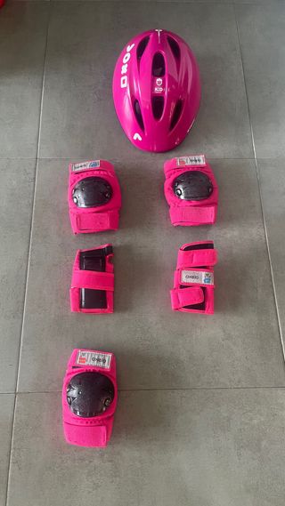 Casco rosa infantil para bicicleta