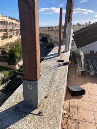 Valla de madera 8 losetas + 5 postes