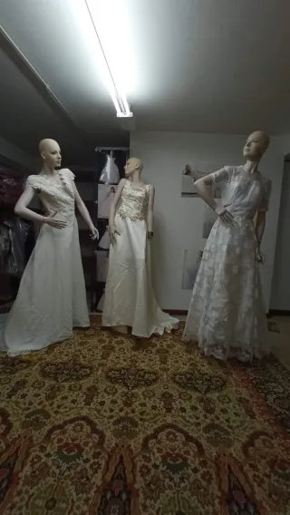 Trajes de Novia y Primera Comunión