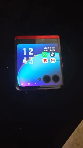 Motorola Razr 40 Ultra + 4 fundas
