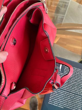 Bolso Guess Coral Grande Mujer