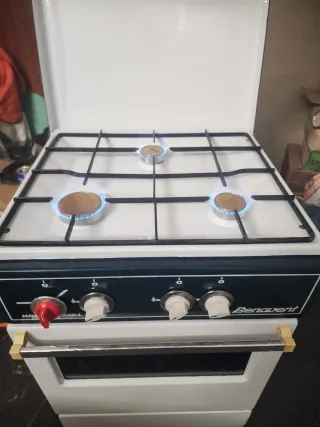 Cocina de gas butano Benavent 87*50x43