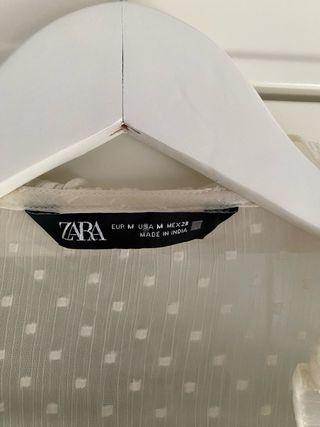 Camisa Zara plumeti volantes