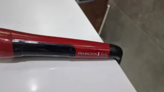 Rizador Silk Remington Negro/Rojo