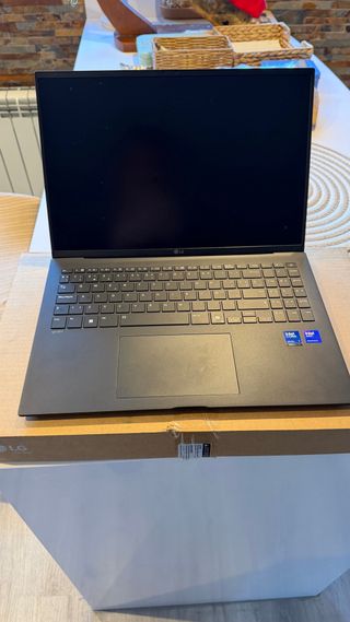 Portátil LG Gram 16Z90T i7/32GB/1TB 16”