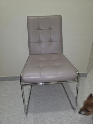 6 eleganti sedie in pelle