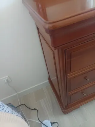 Cómoda de Cerezo con Espejo