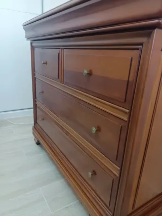 Cómoda de Cerezo con Espejo