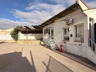 Terreno en venta en Renfe - Bulevar 1º y 2º Fase en Jaén