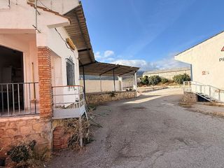 Terreno en venta en Renfe - Bulevar 1º y 2º Fase en Jaén