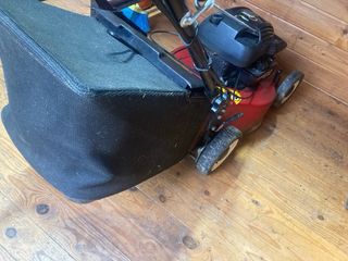 Cortacésped Harry Briggs & Stratton