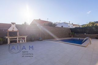 Chalet en venta en Les Creus-Can Feliu de Merola-Can Moré en Pineda de Mar