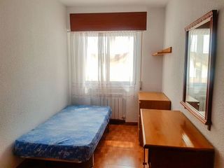 Piso en alquiler en Valdeacederas en Madrid