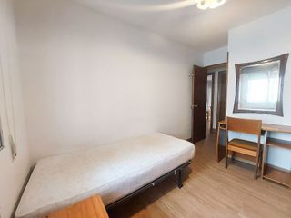 Piso en alquiler en Valdeacederas en Madrid