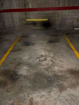 Garaje en venta en Sant Josep en Hospitalet de Llobregat, L´