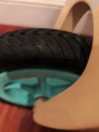 Bicicleta de madera infantil