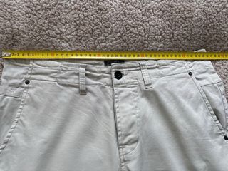 Pantalón chino beige talla W33