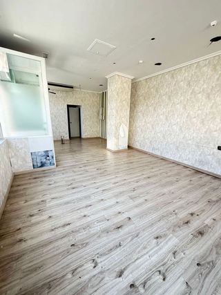 Local comercial en venta en Velilla de San Antonio