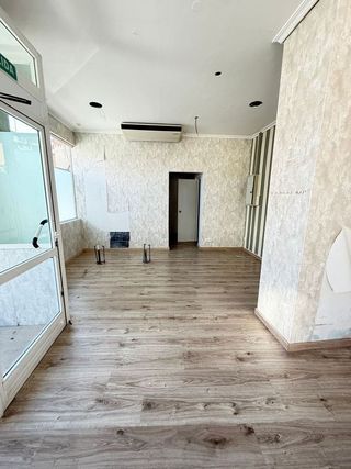 Local comercial en venta en Velilla de San Antonio