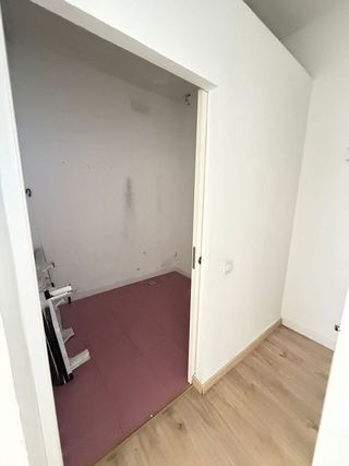 Local comercial en venta en Velilla de San Antonio