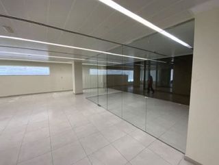 Local comercial en alquiler en Ensanche en Alcobendas