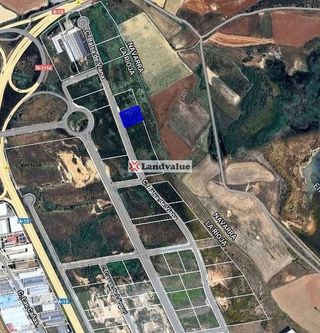 Terreno en venta en El Campillo - Polígono Cantabria en Logroño